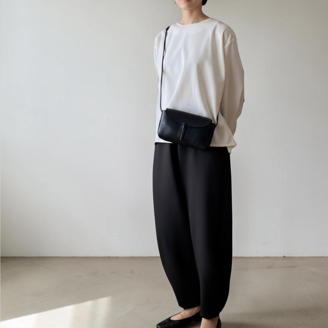 Yuzu／ スキマからも取り出せる、イタリアンレザーのベルト留めミニポシェット | 11枚目